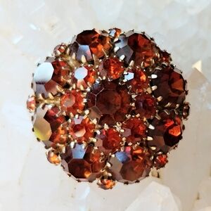 Beautiful Vintage 60s Amber-Colored Rhinestone Circle Brooch Pin